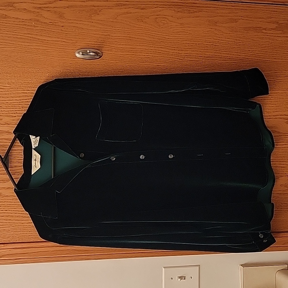 Eddie Bauer Medium Emerald Green Shirt